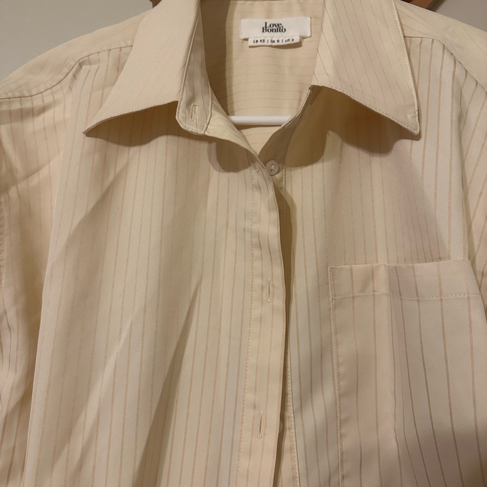 Button down blouse - Picture 2 of 2